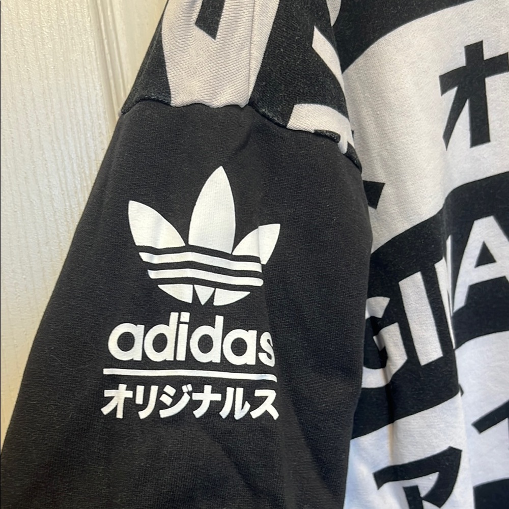 Vintage Adidas Black and White Crewneck Sweater with Graphic Design - Picture 2 of 4